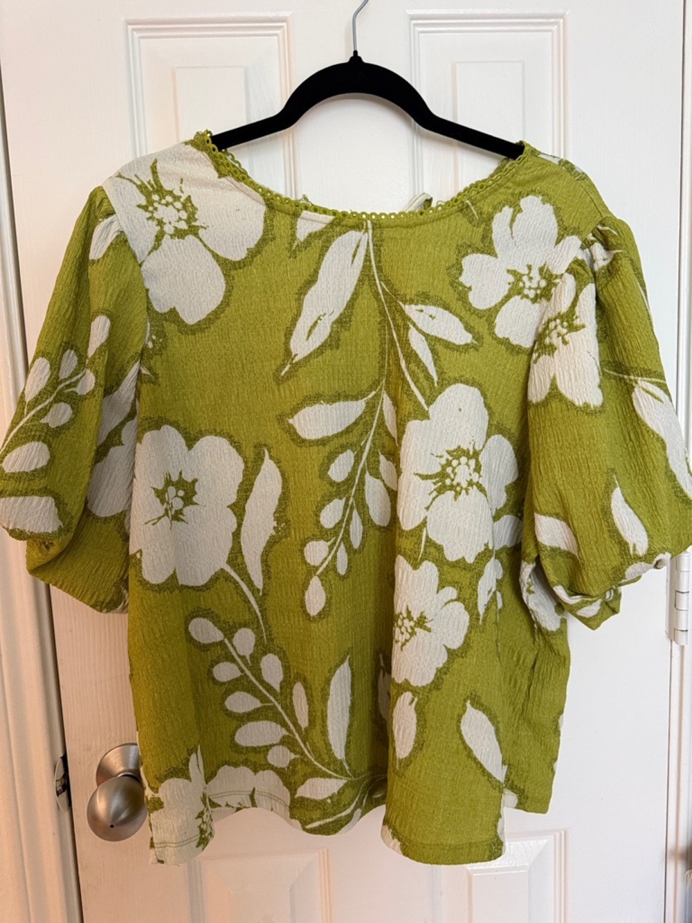 kathy ireland Olive Green Floral Puff-Sleeve Blouse